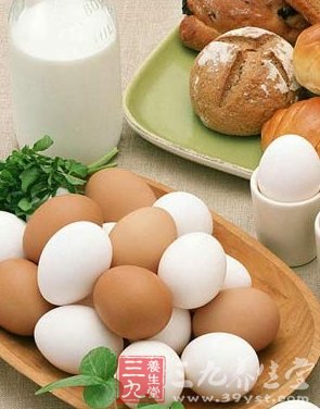 促进男性肌肉生长的健身饮食推荐