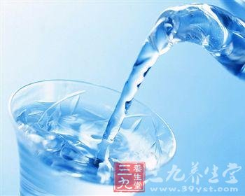 喝水的正确方法 夏季如何饮水?