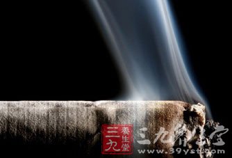 送礼送香烟 忽视健康的“高贵”礼仪