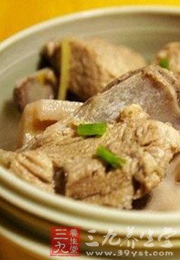 夏季营养健康煲汤--藕节炖排骨