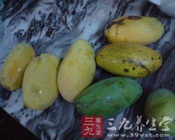 盛夏适宜吃黄皮祛除暑热