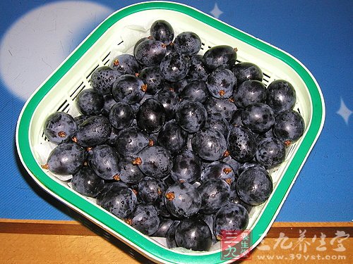 多吃黑色水果让你变得更年轻(3)