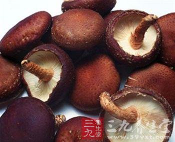 吃香菇有什么好处 温水泡发香菇预防感冒