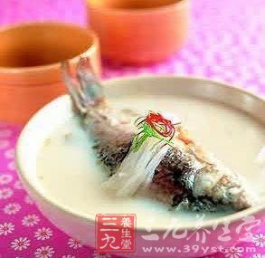 吃鱼有什么好处 多吃鱼可降低老年痴呆