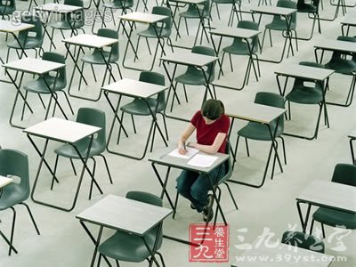 高考心理辅导 如何选择学校与专业有方法