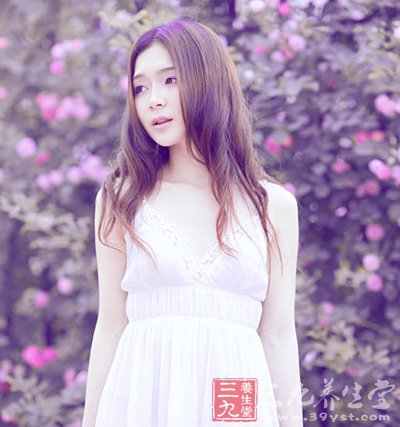 睡前10妙招 让你肌肤光滑细致