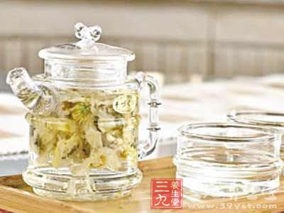 中医养生:9大上火症状 可用食疗轻松解决