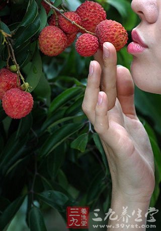 夏天小心吃出荔枝病