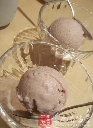 教你制作红豆冰沙 补血养颜好简单