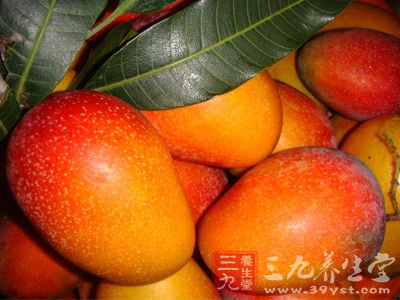 四月:芒果、山竹