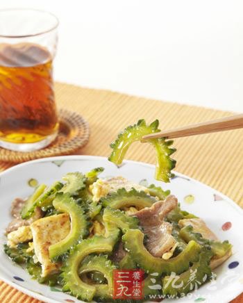 六款苦瓜减肥食谱 夏季排毒又瘦身