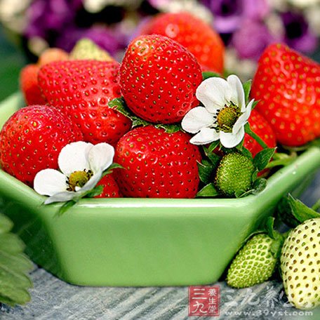 草莓位居抗癌水果的榜首