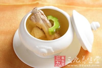 “脂肪杀手”苦瓜一周减肥食谱
