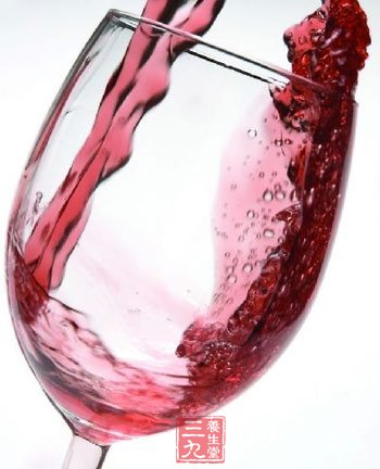 红酒未必养人 揭秘饮酒背后的误区