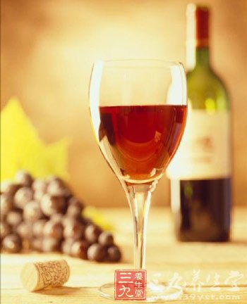 红酒未必养人 揭秘饮酒背后的误区