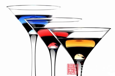 红酒未必养人 揭秘饮酒背后的误区