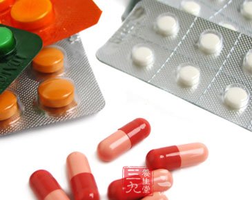 影响药效的5种常见错误吃法