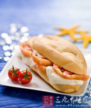 早餐的第一口很重要 需怎样吃