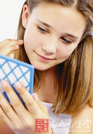 服避孕药也祛痘 扫盲祛痘5误区