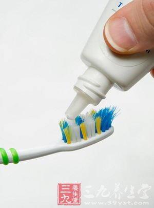 服避孕药也祛痘 扫盲祛痘5误区