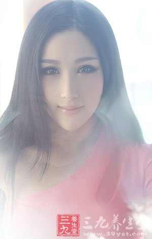 女性长期月经不调 需警惕不孕症