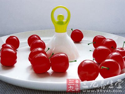 夏季吃樱桃的好处