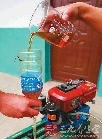 京津冀地沟油流向批发市场超市 目前无法检测