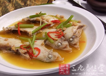 易引起女人皮肤问题的美食