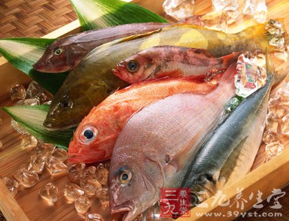 易引起女人皮肤问题的美食