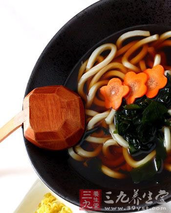 浓缩液兑出的味千拉面骨汤门