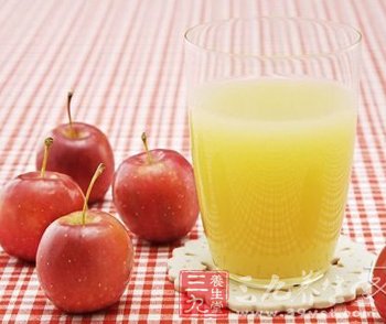 DIY绿茶苹果汁 排清体内废物