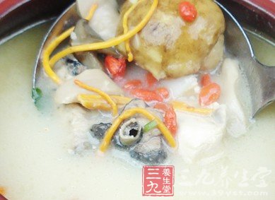 煲汤小妙招让女人永葆红润