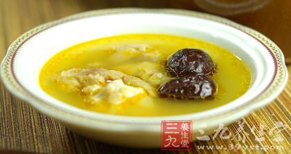 煲汤小妙招让女人永葆红润