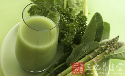 常喝蔬菜汁 健康永相随