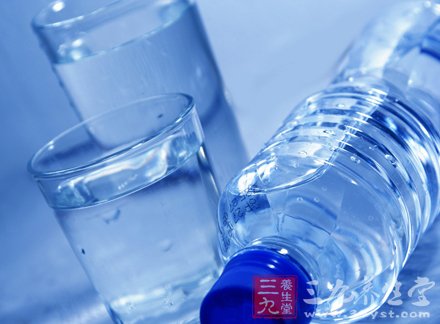 常喝纯净水会缺钙