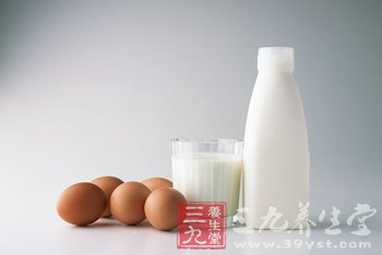 全国母乳喂养日：辨别牛奶常见误区