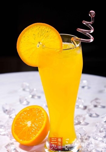 营养果汁让女人祛斑不难