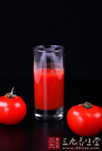 营养果汁让女人祛斑不难