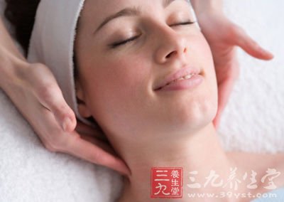 按压耳朵治疗失眠