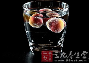 神奇 喝这些水让女人速变美