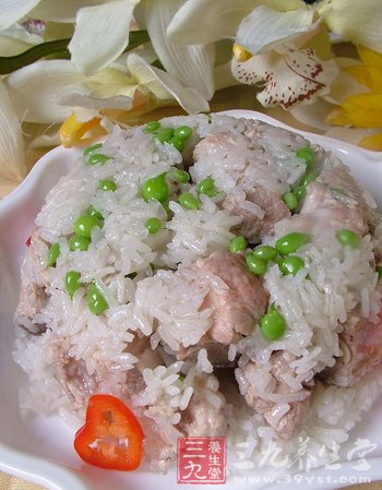 炎炎夏季要吃简单菜 揭秘美味腐乳蒸排骨的做法