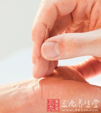 从穴位入手护夏季脾胃