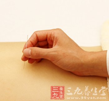 从穴位入手护夏季脾胃