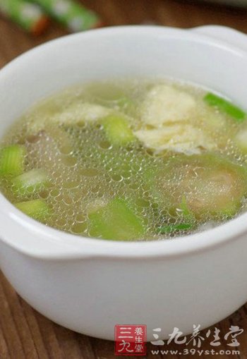 丝瓜蛋汤有助于缓解月经不调