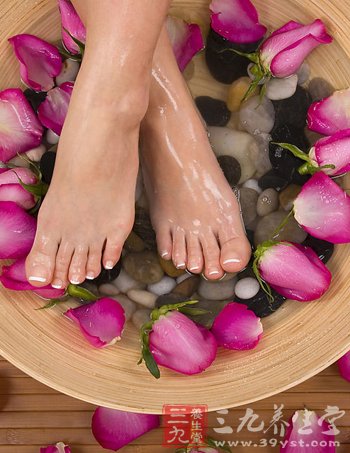 中药泡脚驱除体内寒气