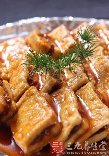 豆腐好处多吃多也有害