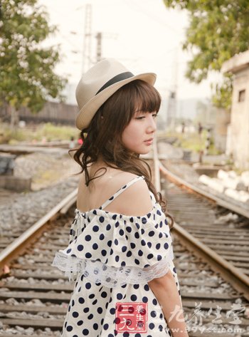 青春期少女为什么长胡须