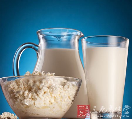 牛奶怎么喝才营养健康又美容