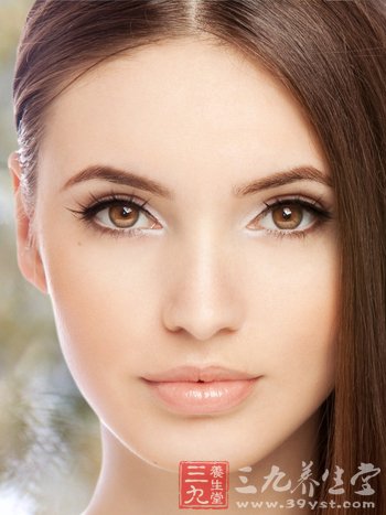 女人抗衰老要提防的这五大催老剂