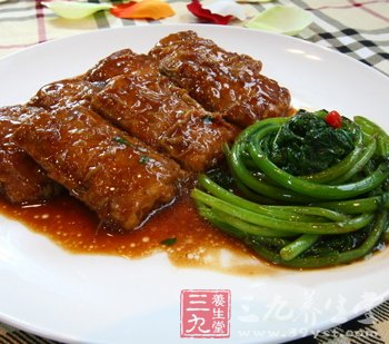 几道减肥凉拌茼蒿小菜